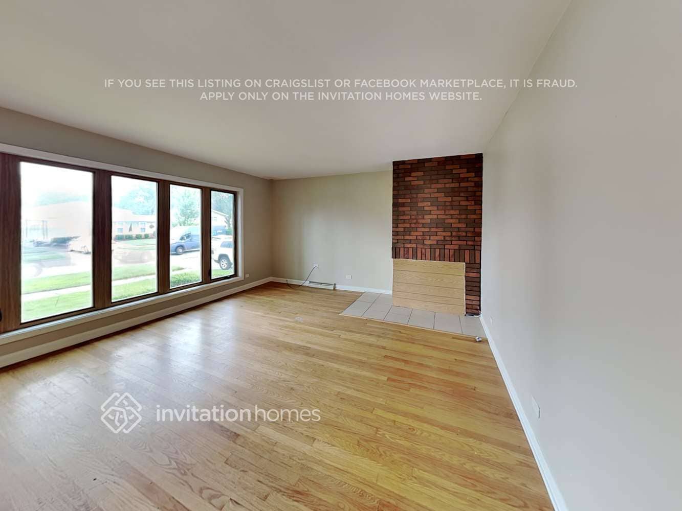 Building Photo - 10111 S 53rd Ave
