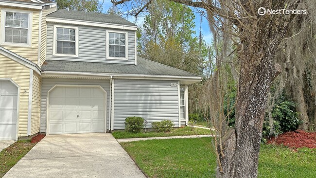 Primary Photo - Large Updated Townhome in Argyle Forest!