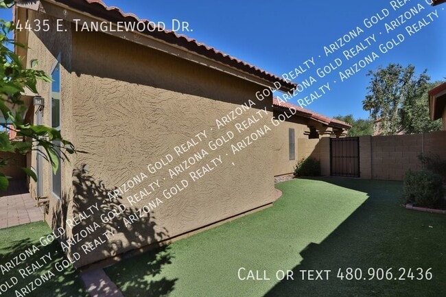 Building Photo - 4435 E Tanglewood Dr