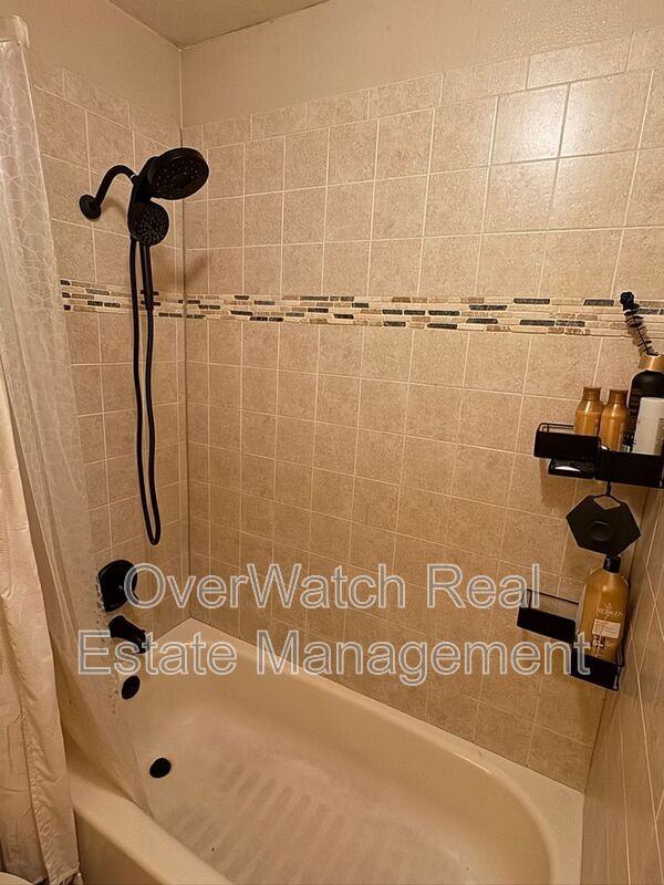 Building Photo - 9532 Dundas Cir