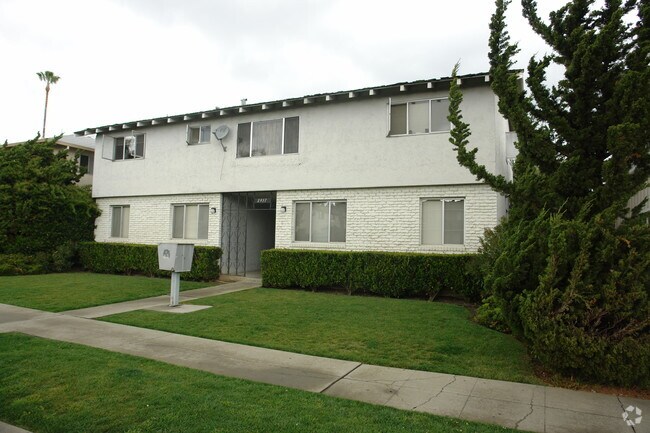 Primary Photo - 2937 Magliocco Dr