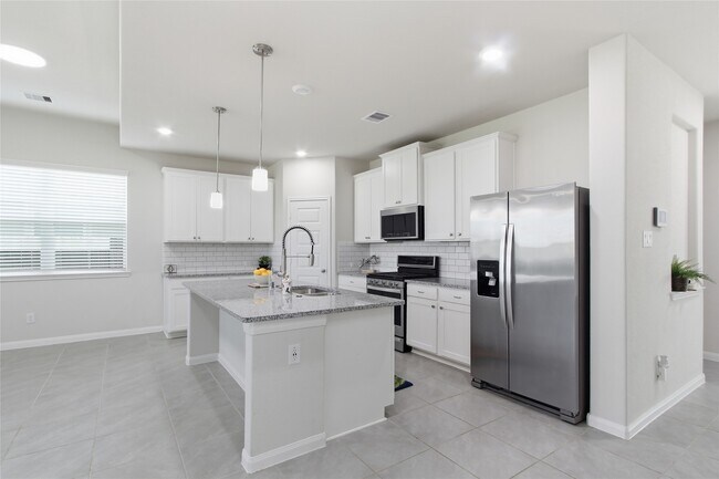 Building Photo - 7302 Toluca Dr