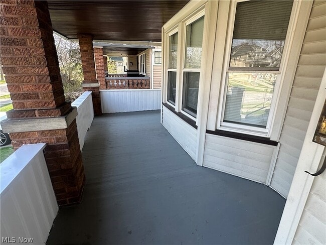 Building Photo - 3342 Desota Ave