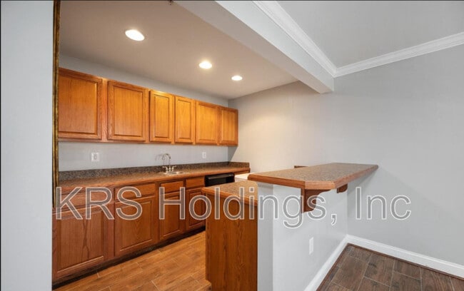 Building Photo - 159 Sanford Ferry Ct