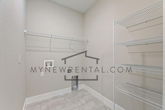 Building Photo - ONE MONTH FREE RENT! Modern, energy effici...