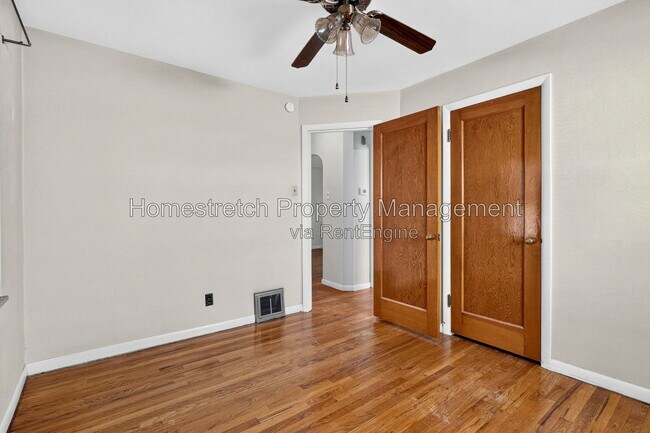Building Photo - 9826 Ravensbrook Dr