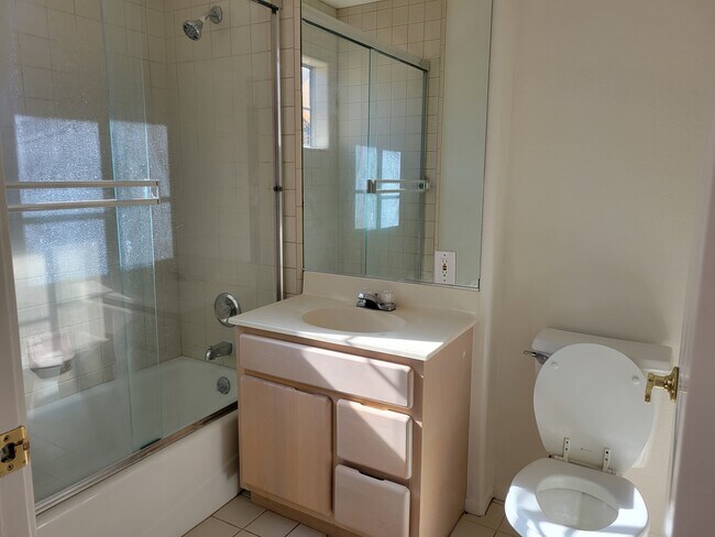 Bedroom #1 with its own bath (1st floor) - 19250 W Oxnard St