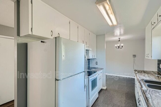 Building Photo - 1060 S Decatur St