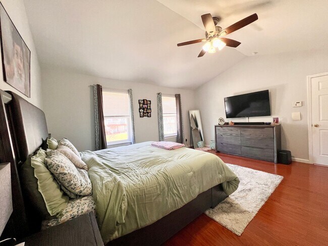 Building Photo - 1154 Spring Orchard Dr