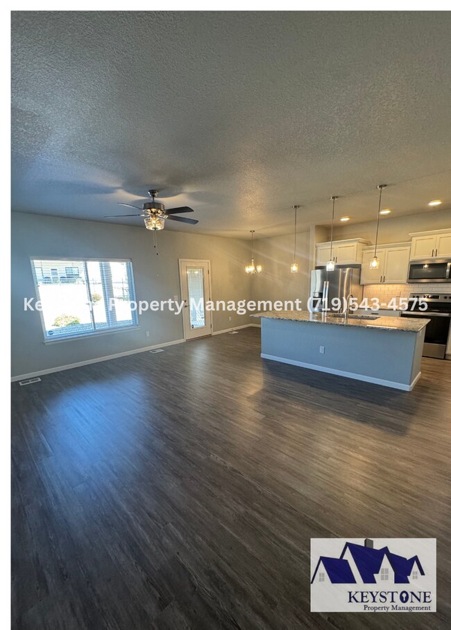 Building Photo - Gated Community - One Level Living  2 Bedr...