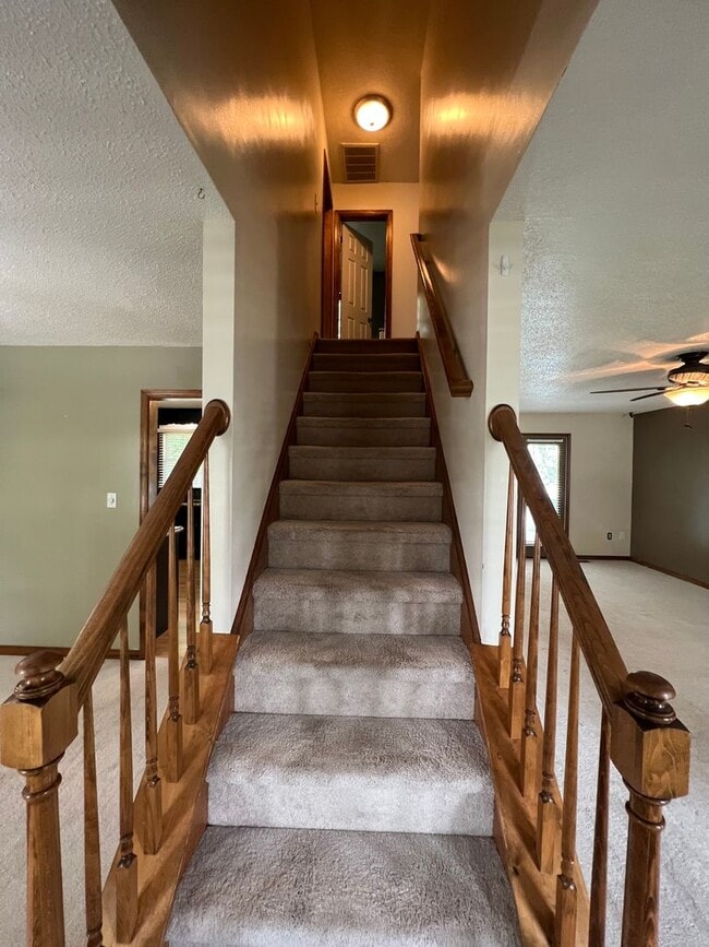 Building Photo - 7413 Cross Point Ln