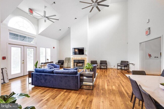 Building Photo - 3308 Wyndham Cir
