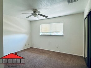 Building Photo - AVAILABLE NOW!!