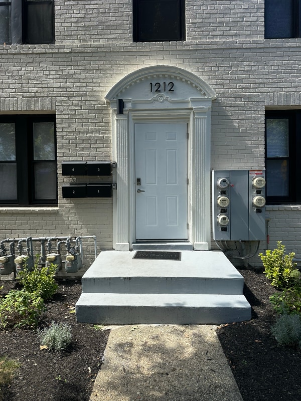 Building Photo - 1212 16th St NE