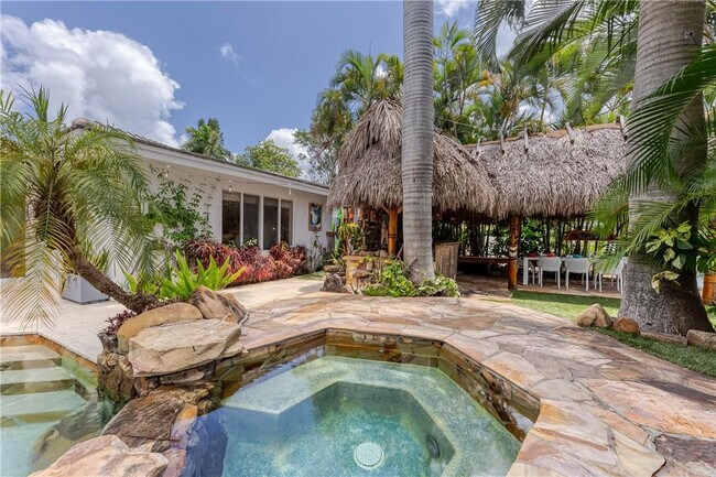 Building Photo - 268 Imperial Ln