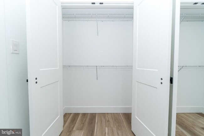 Building Photo - 2700 E Auburn St