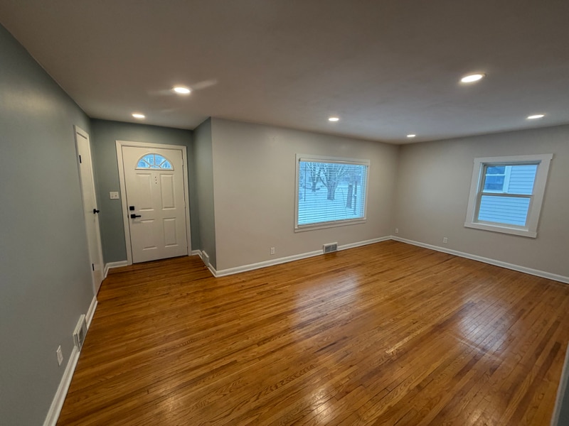 Building Photo - 301 Leif Erikson Dr