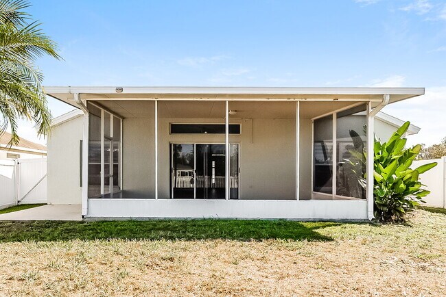 Building Photo - 926 Summer Breeze Dr