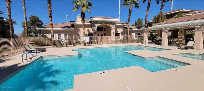 Building Photo - 830 Carnegie St