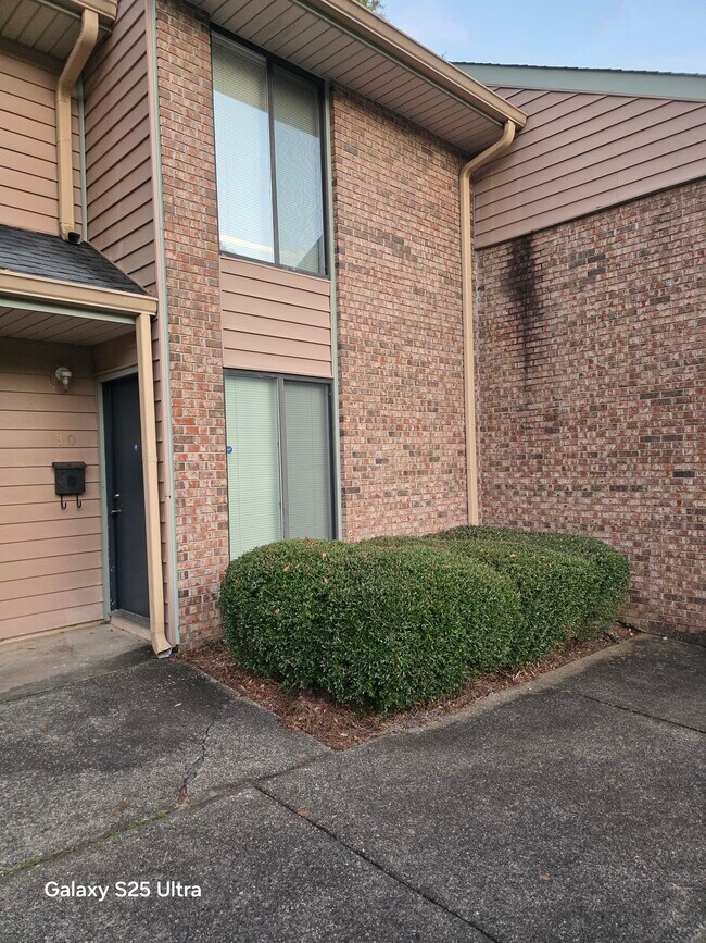 Primary Photo - 4312 Old Macon Rd