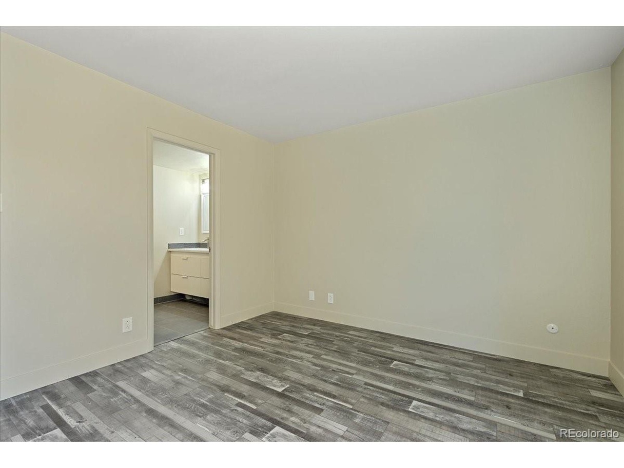 Primary Suite with attached bath - 6495 E Happy Canyon Rd
