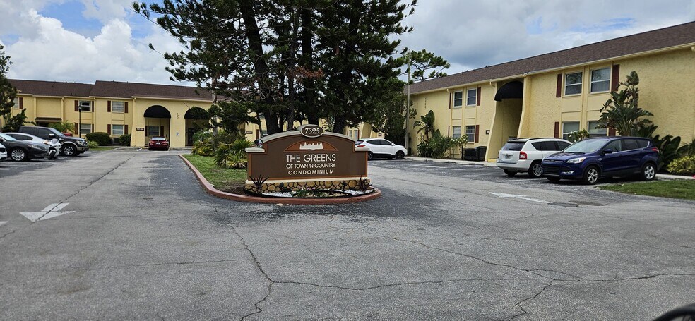 Building Photo - 7529 Abonado Rd