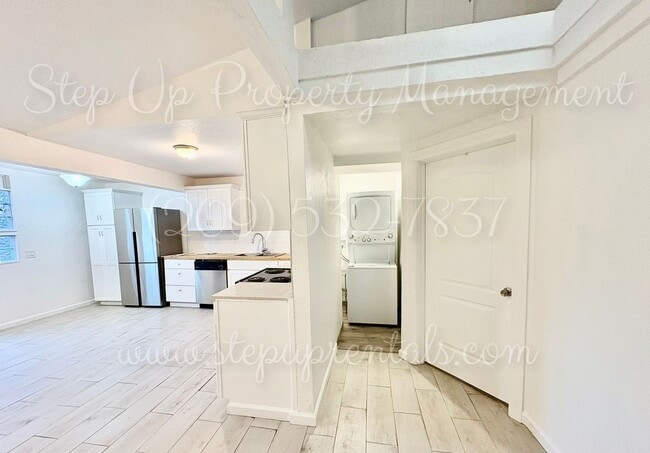 Building Photo - 11240 CA-49