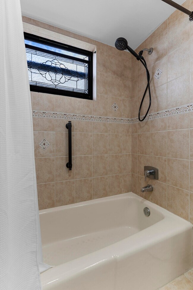 Building Photo - 3951 N Ocean Blvd