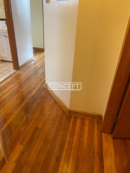 Building Photo - 369A Centre St