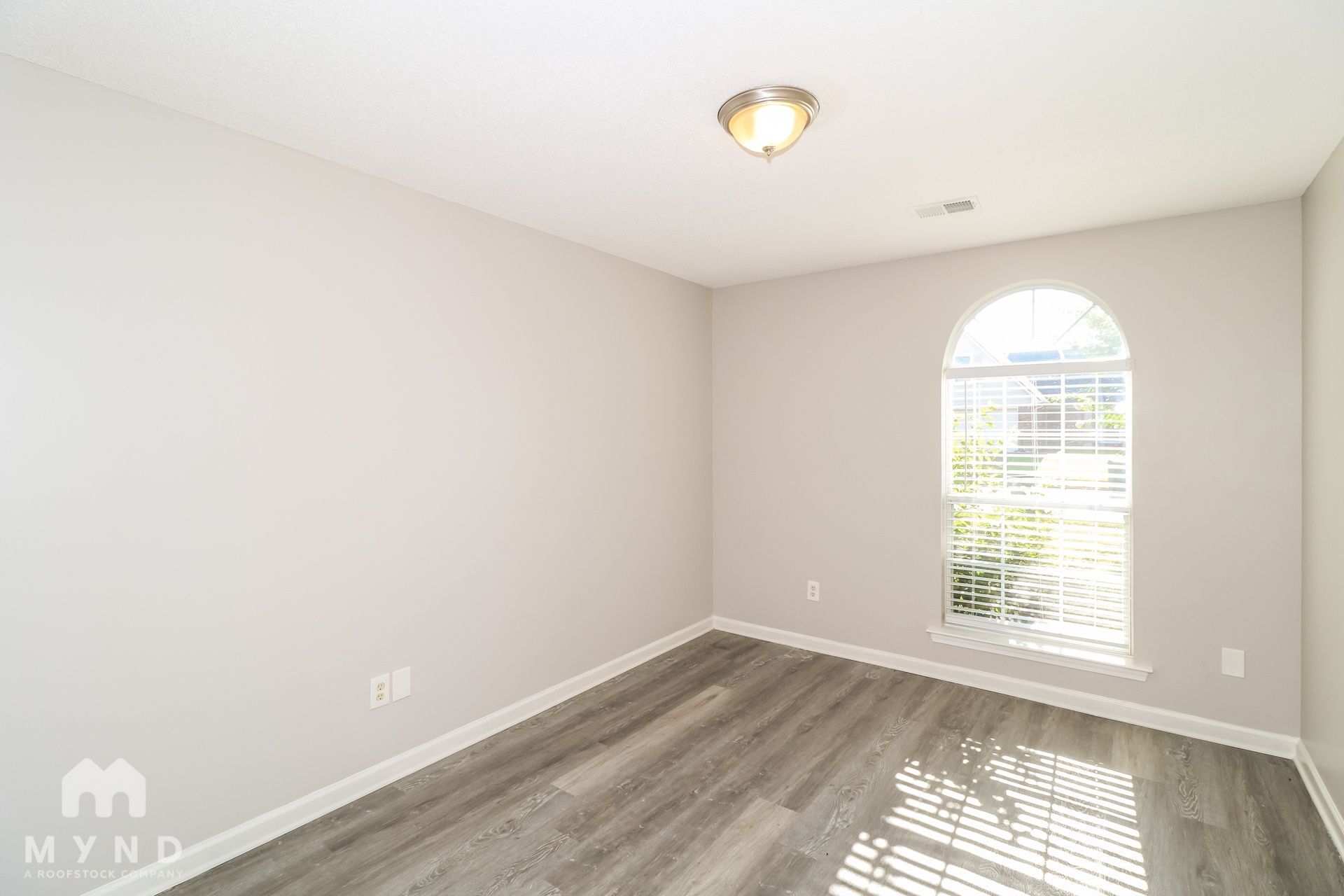 Building Photo - 2738 Old Well Cove