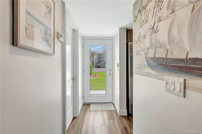 Building Photo - 40 NE Plantation Rd