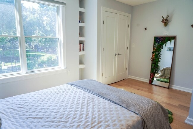 Building Photo - 135 Second St