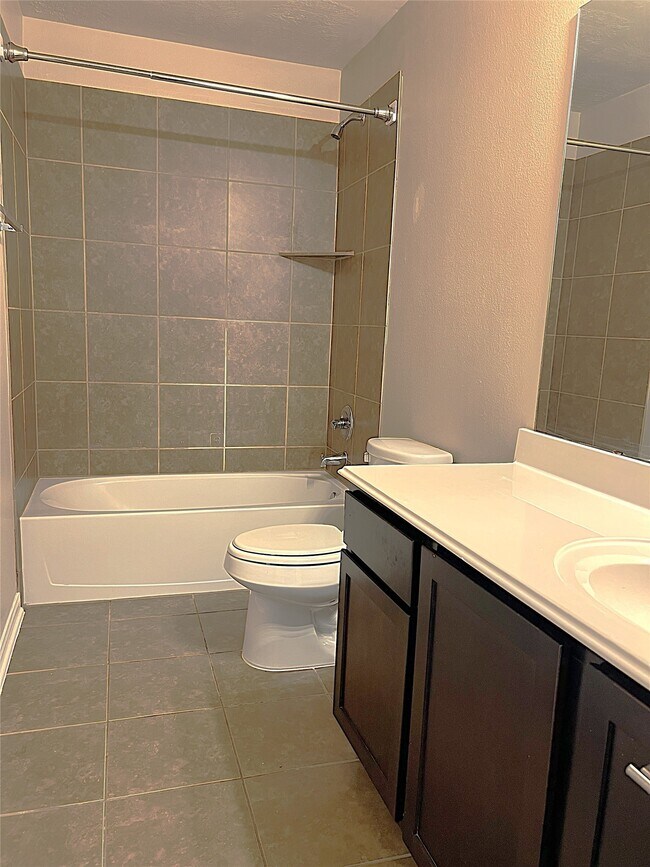 Building Photo - 17222 Hannah Oaks Ln