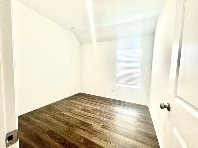 Building Photo - 17477 Rosewood Manor Ln