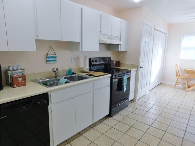 Building Photo - 40 Dale Pl