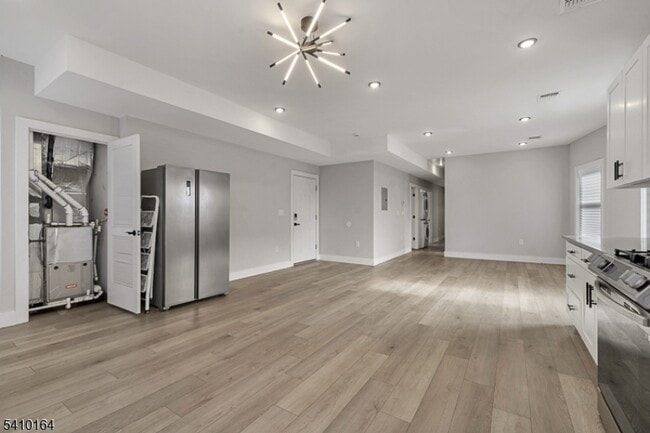 Building Photo - 626 S 20th St