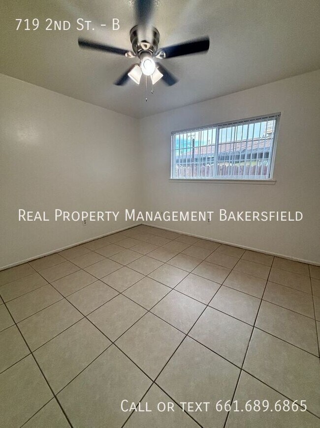 Building Photo - 719 2nd St