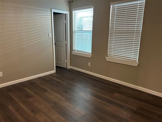 Building Photo - 2815 Hedgerow Dr