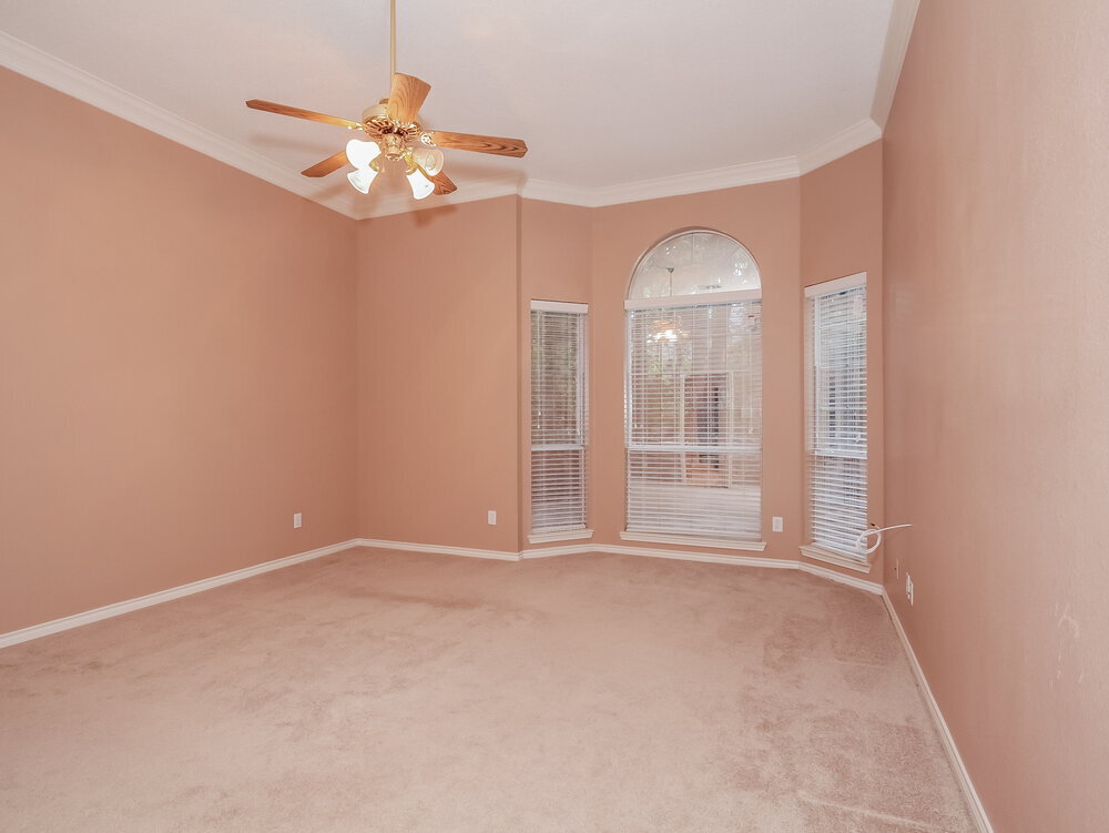Building Photo - 2680 Hillside Dr