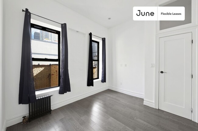 Building Photo - 824 9th Ave