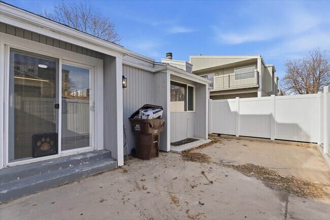 Building Photo - 774 S 1650 E