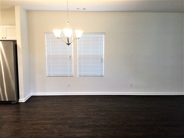 Building Photo - 316 Crabapple Circle