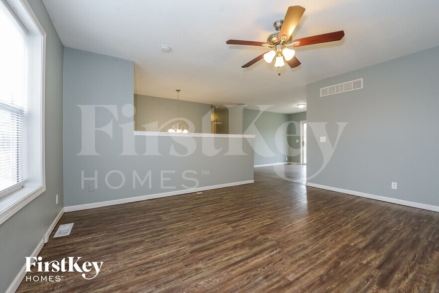 Building Photo - 333 Woods Ave