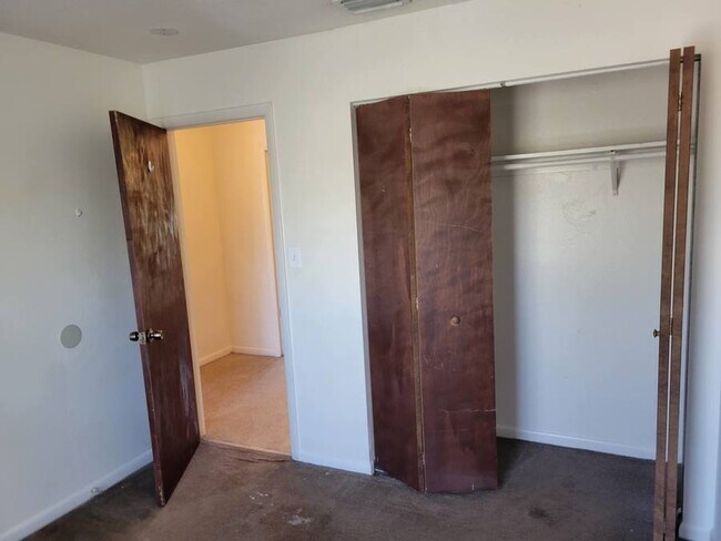 Building Photo - 3209 N 49th St