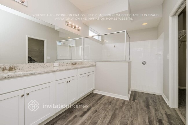 Building Photo - 16738 Fairbolt Way