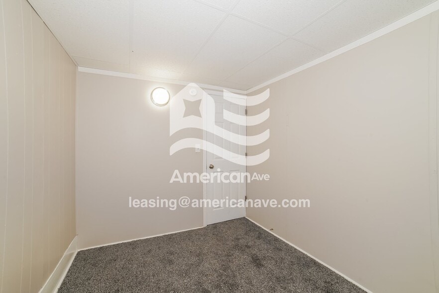 Building Photo - 1305 N 2nd St