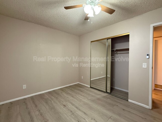 Building Photo - 8771 W Grovers Ave