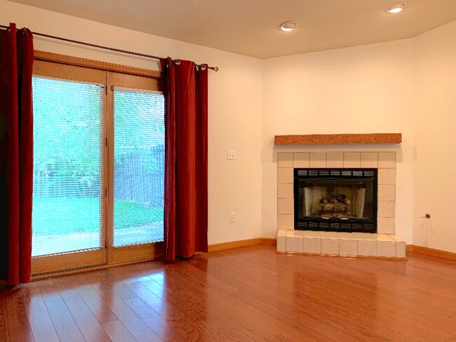 Building Photo - 2604 Findley Dr