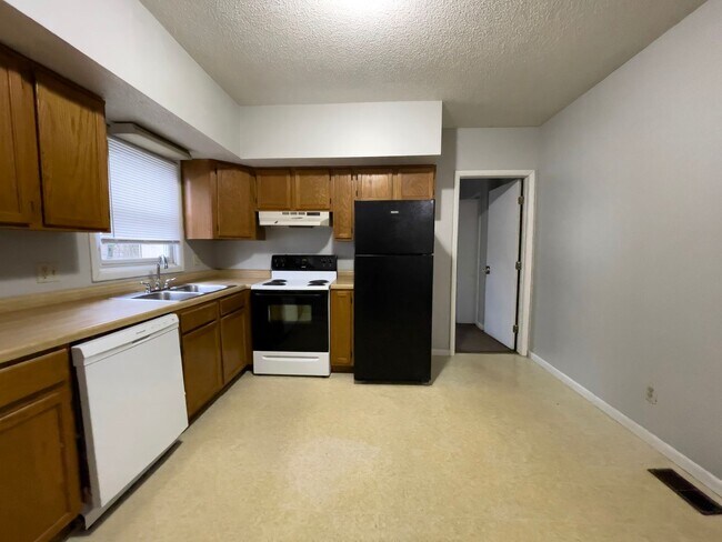 Primary Photo - 1409 W Jackson St
