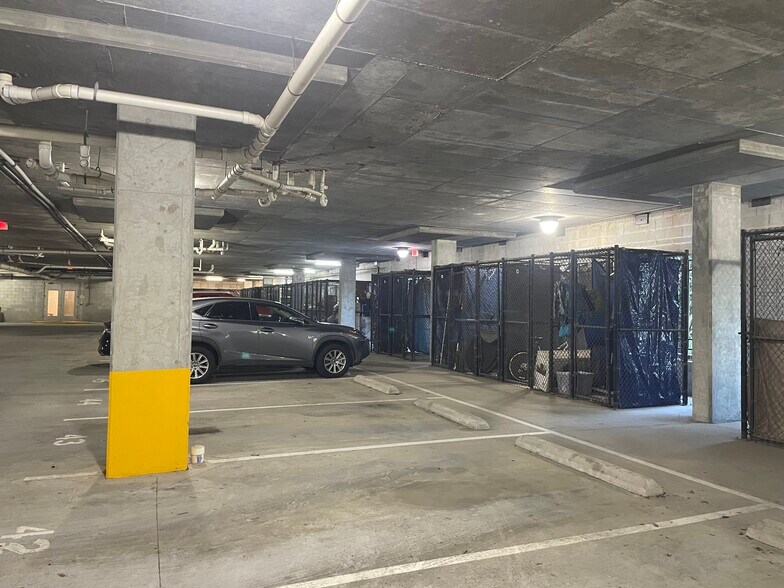 Parking garage and storage (included) - 145 Pier View St